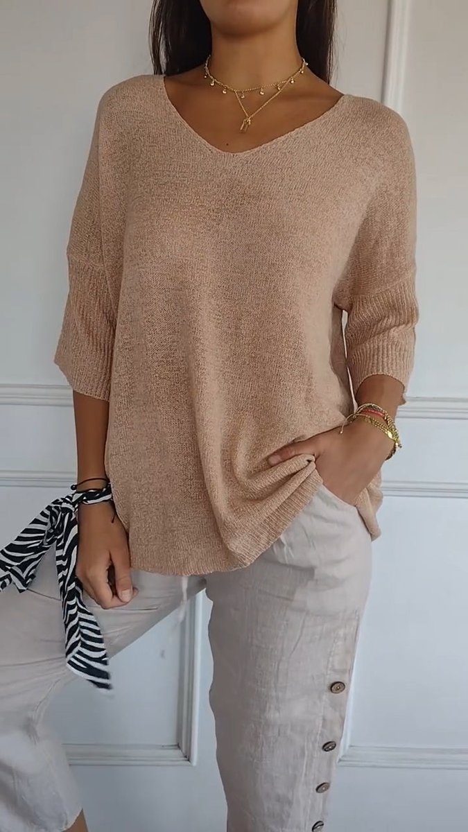 Nora | Women's Relaxed V-Neck Short Sleeve Knit Top