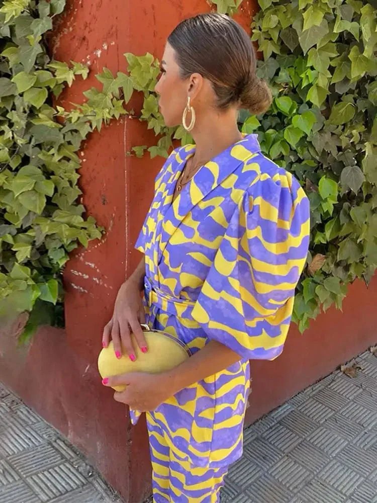 Dana™ Complete modern and impressive ensemble