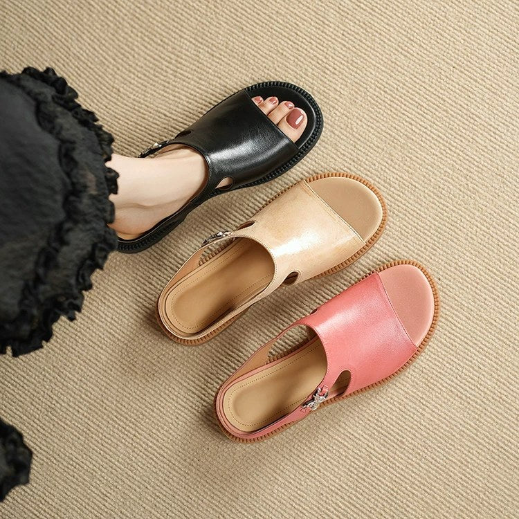 Daphne Cutout Leather Mule Sandal in Charcoal