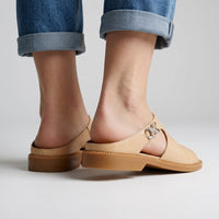 Daphne Cutout Leather Mule Sandal in Sandstone