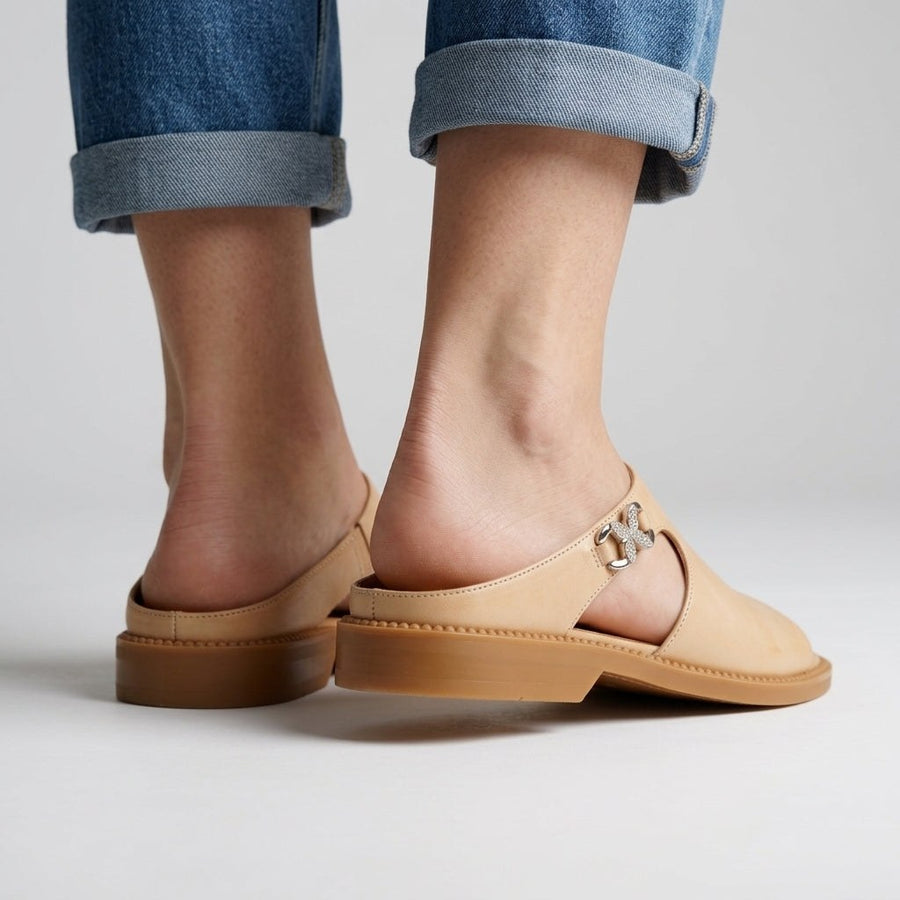 Daphne Cutout Leather Mule Sandal in Sandstone