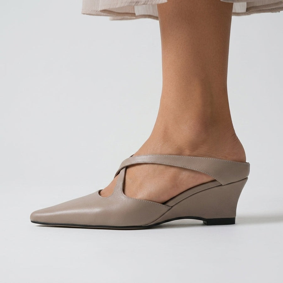 Darcy Crisscross Wedge Mule in Slate Gray