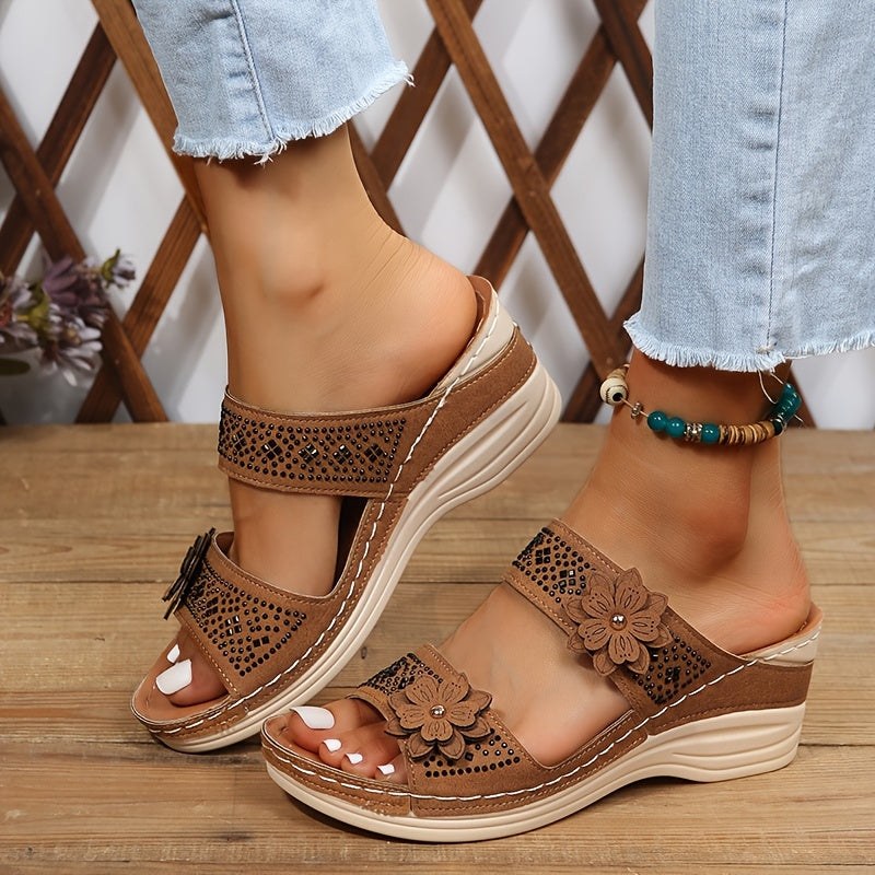 Delor™ Floral Wedge Slides