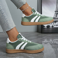 Delvorne Women's Retro Sneakers Lace-Up Casual Trainers in Black