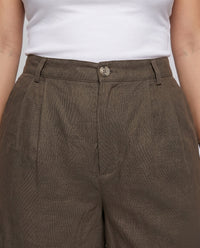 Diana Elegant Linen Shorts with Side Pockets and Pockets