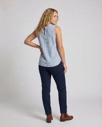 Dinah Linen Top with Crew Neck and Sleeveless
