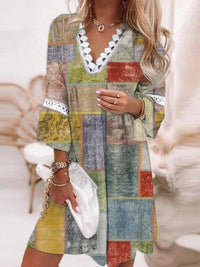 Dorothea Casual Dress with V-Neck and Ruffles in Checked