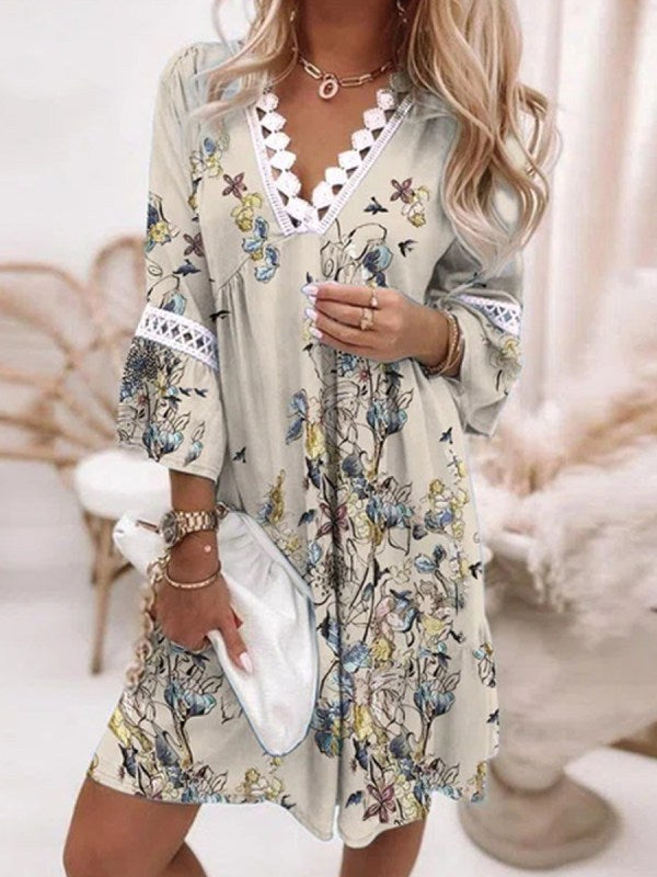 Dorothea Casual Dress with V-Neck and Ruffles in Light Grey