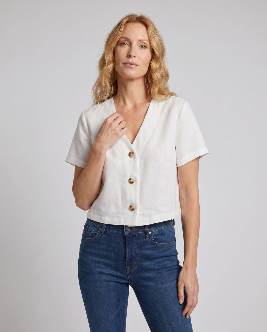 Dorothea Elegant Linen Blouse with V-Neck and Button Front