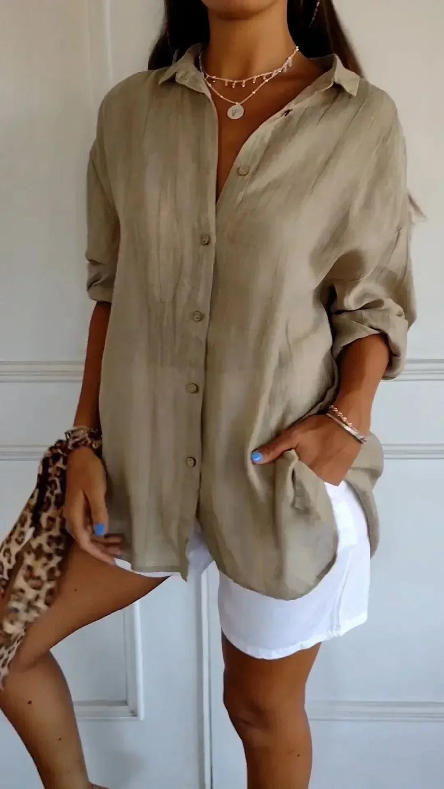 Ealasaid Women's Relaxed Fit Button-Down Blouse in Brown