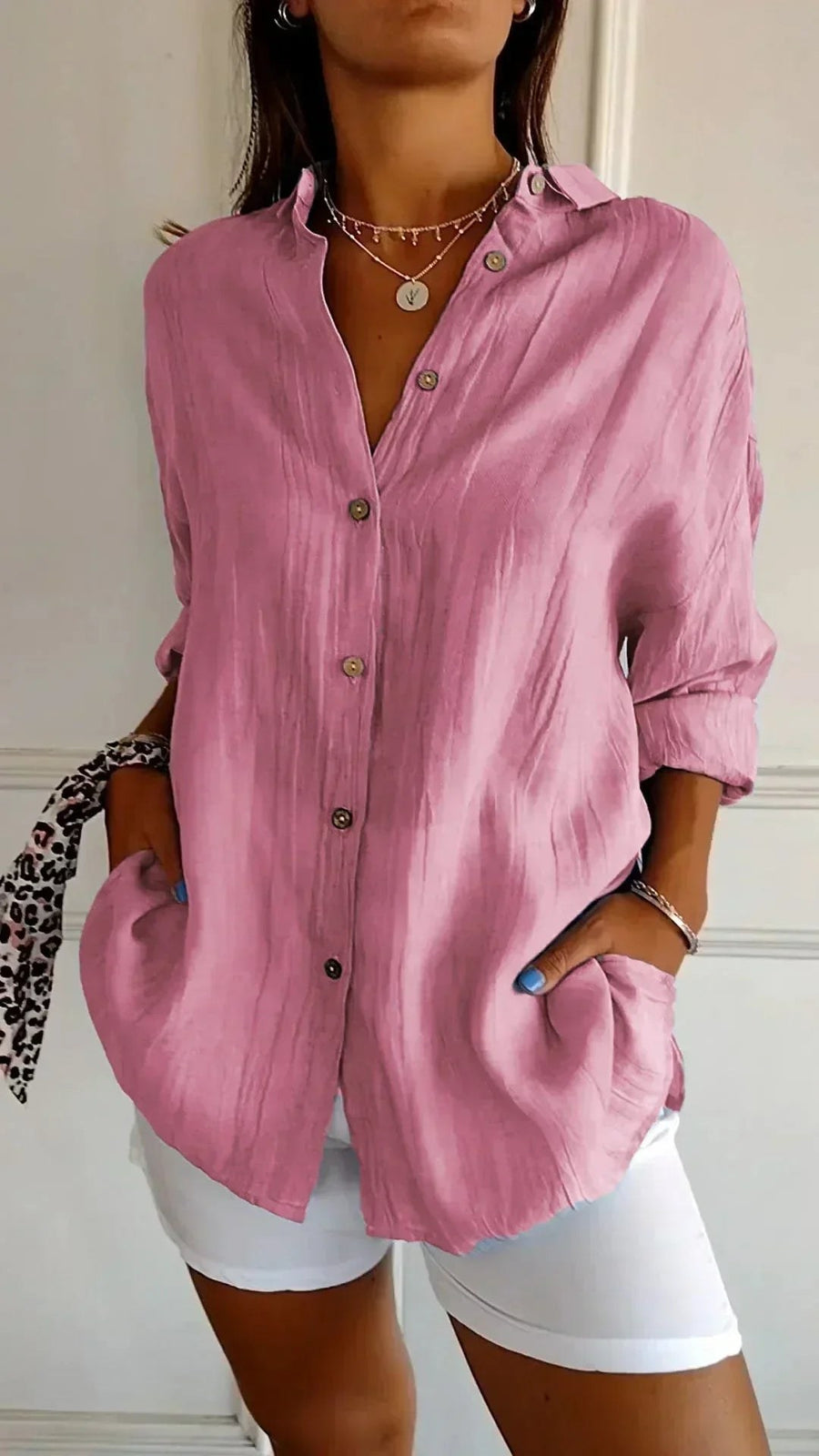 Ealasaid Women's Relaxed Fit Button-Down Blouse in Pink