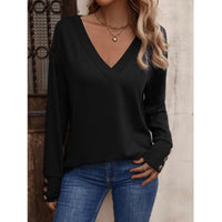 Edie Relaxed Shirt with V-Neck and Long Sleeve in Black