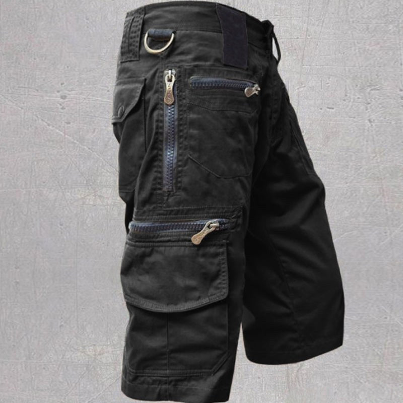 Eduard Shorts in Black
