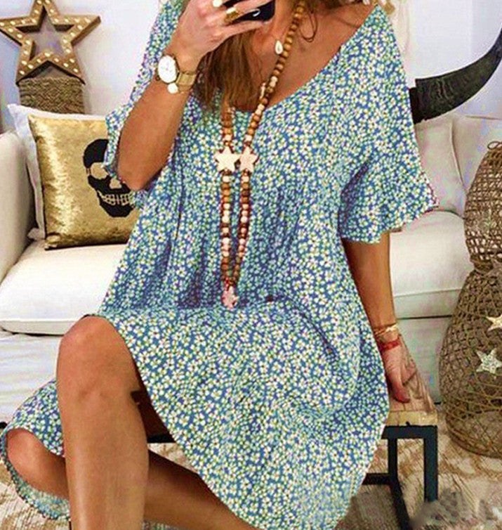 Effie Casual Dress with V-Neck in Black