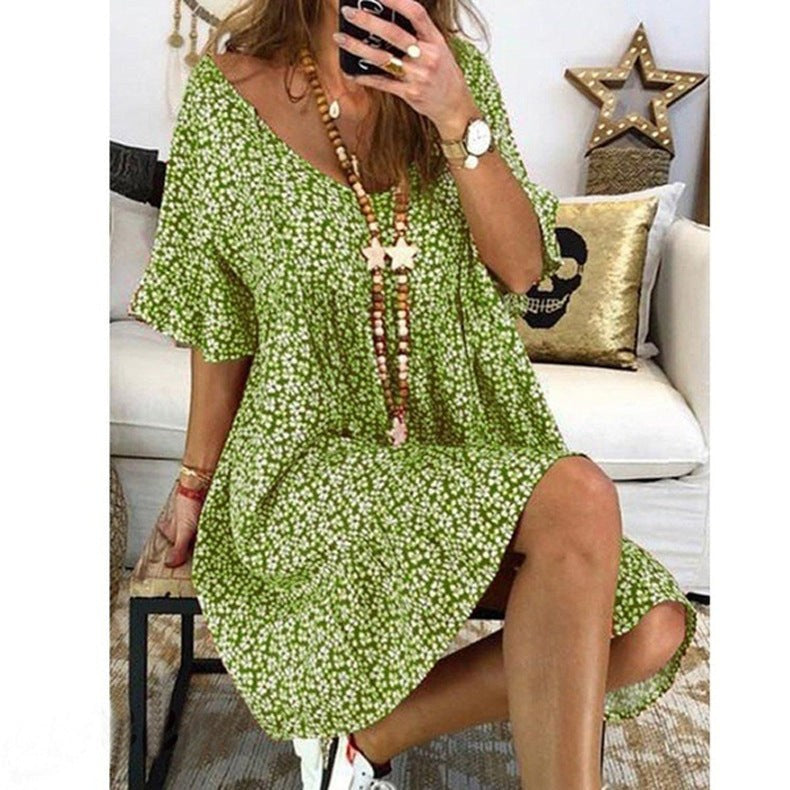 Effie Casual Dress with V-Neck in Purple