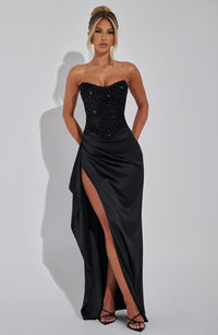 Zaira Maxi Dress – Black