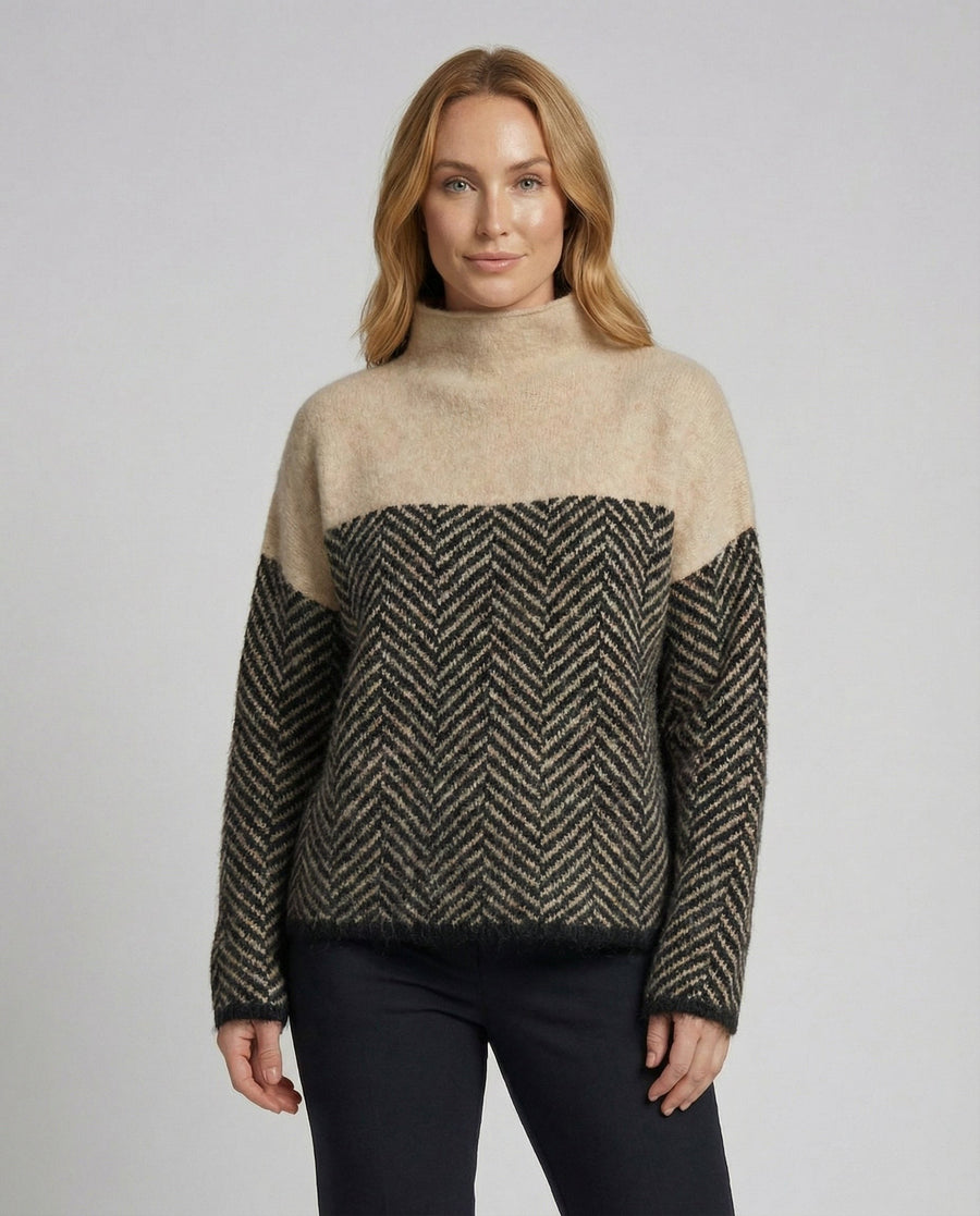 Estelle Elegant Sweater in Beige
