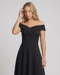 Evelina Elegant Evening Dress in Black