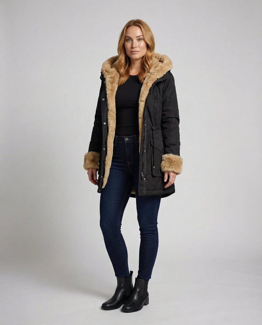 Evelina Warm Jacket in Black