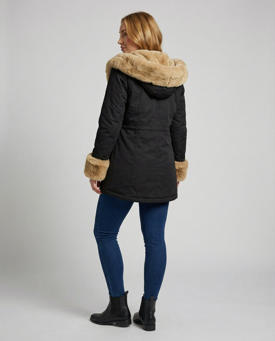 Evelina Warm Jacket in Black