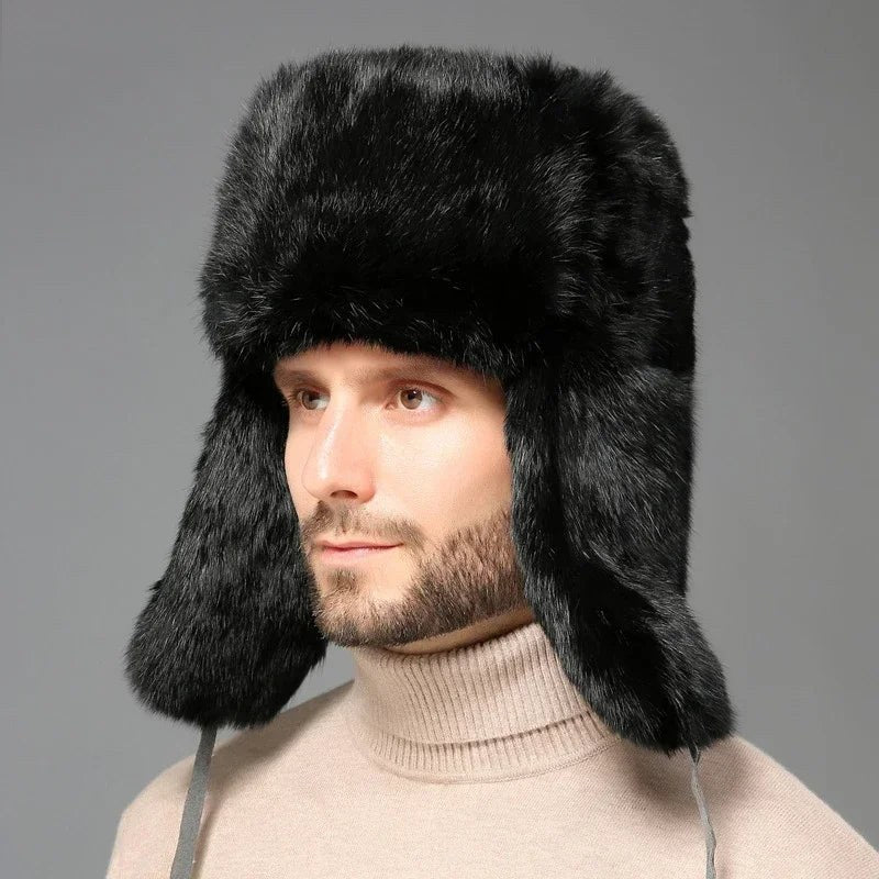 Everest Trapper Hat in Black