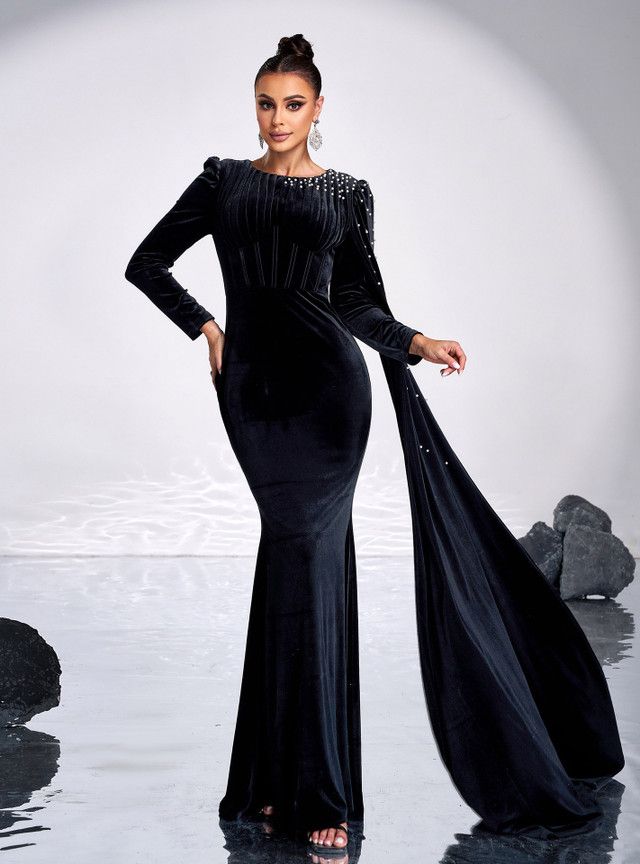 Black Velvet Long Sleeve Pearls Party Dress