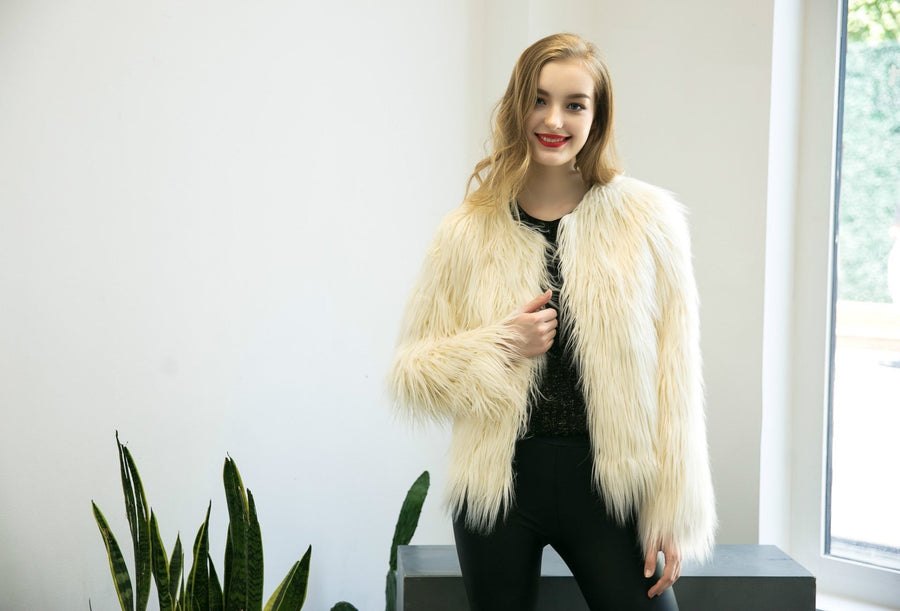 Farah Elegant Jacket in Beige