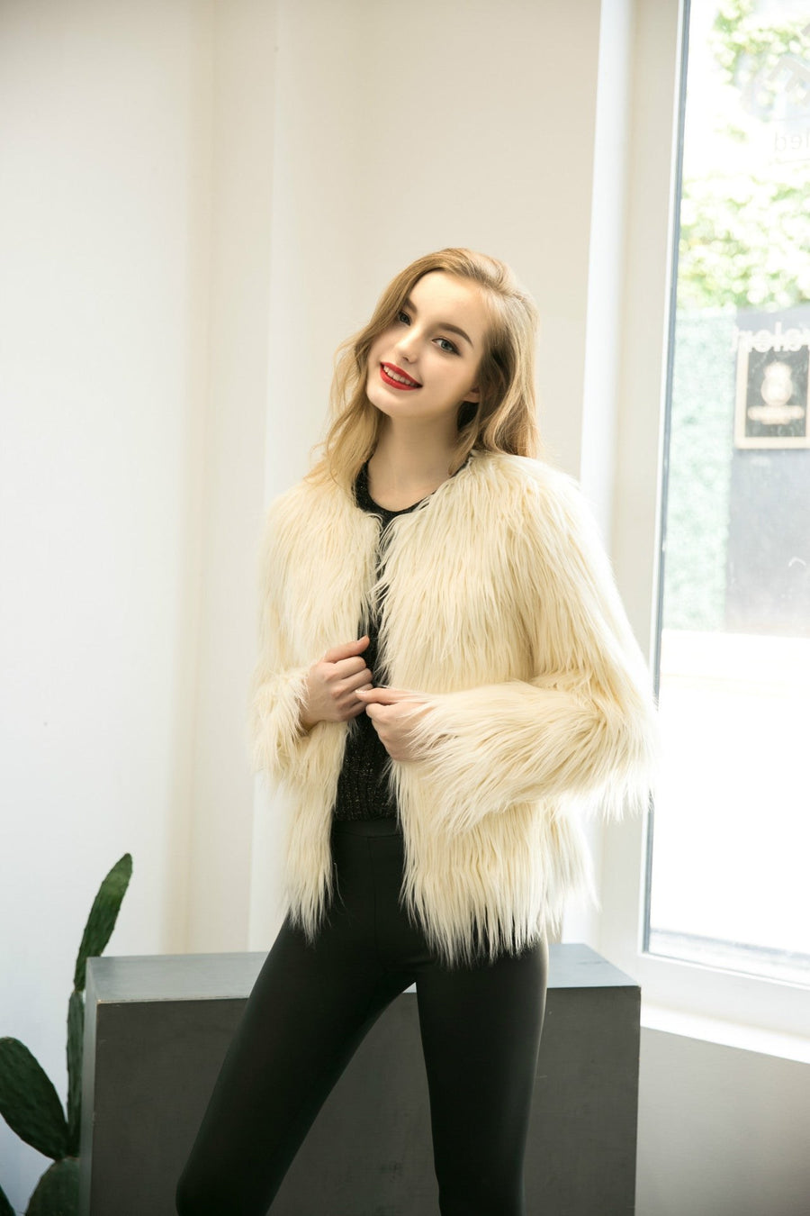 Farah Elegant Jacket in White