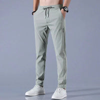 Finn Trousers in Light Green