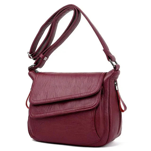 Freya™ Leather Bag in Red