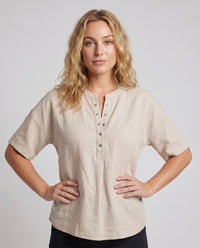 Frida Casual Linen Shirt with Button Front