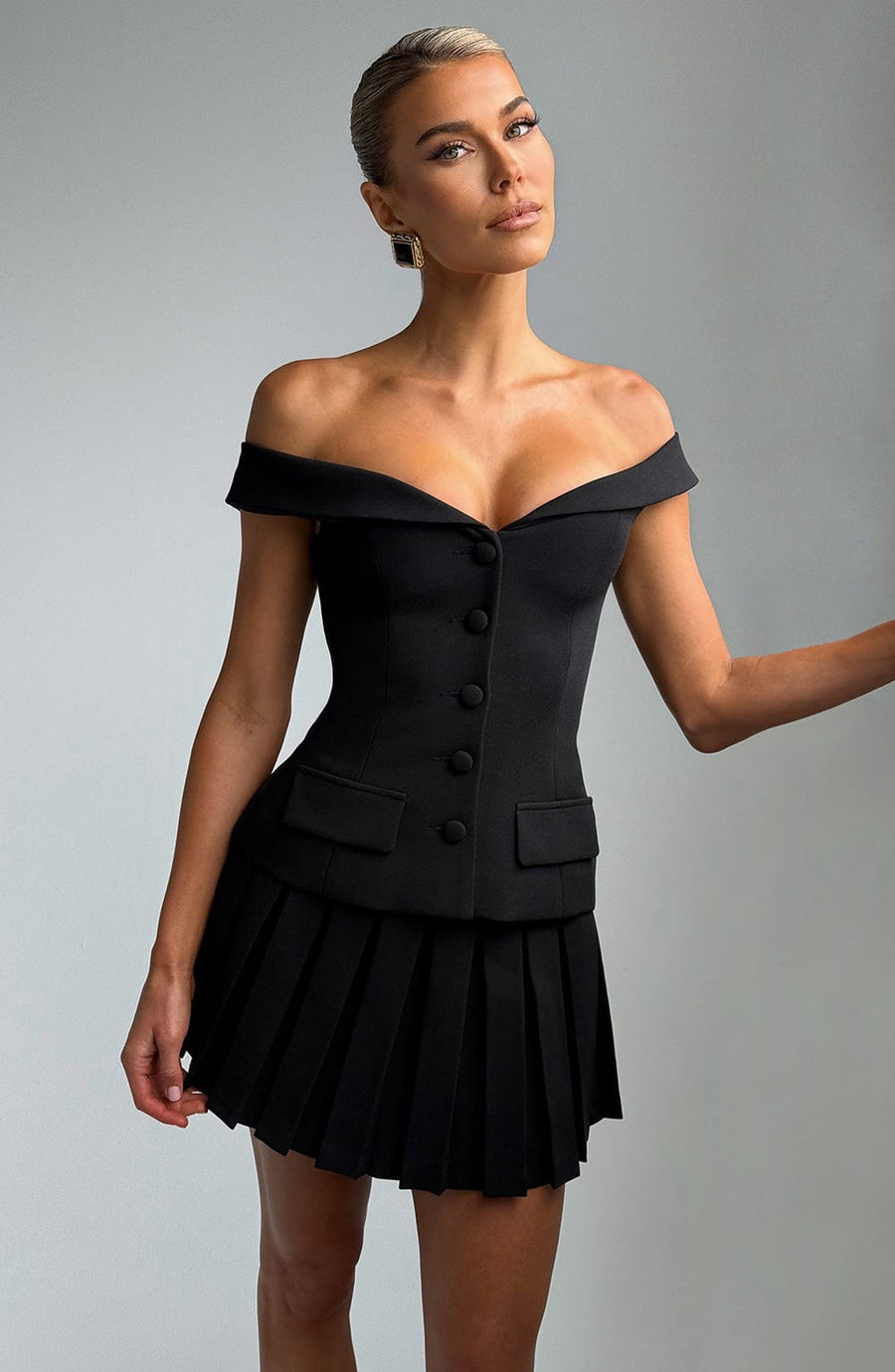 Carmen Mini Skirt in Black