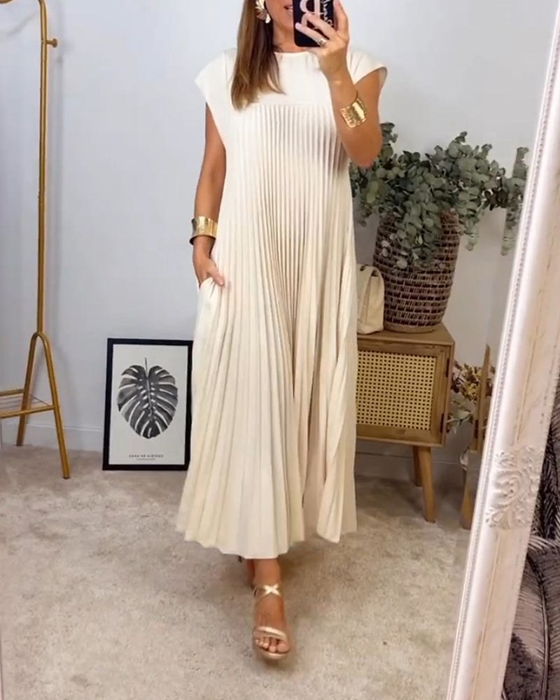 Gwendoline Pleated Maxi Dress in Yellow