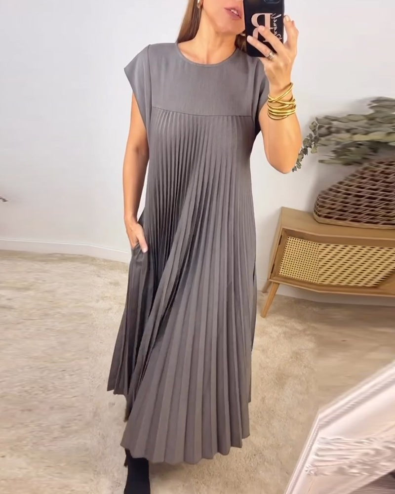 Gwendoline Pleated Maxi Dress in Yellow