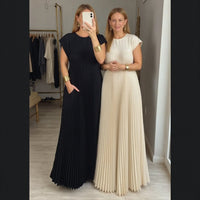 Gwendoline Pleated Maxi Dress in Yellow