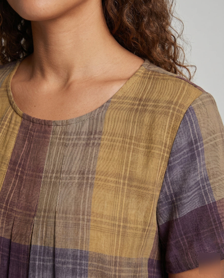 Hadley Linen Dress with Crew Neck and Side Pockets