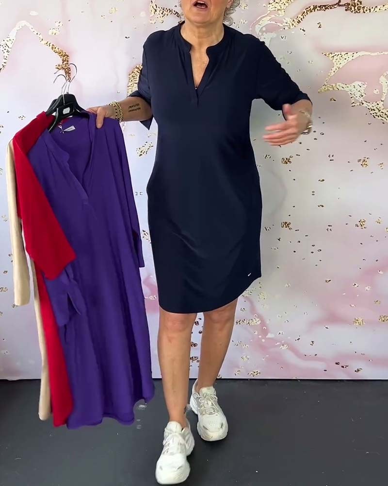 Hanne Elegant V-Neck Dress in Dark Blue