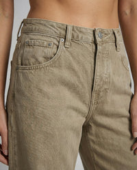 Harlow Comfortable Jeans in Beige