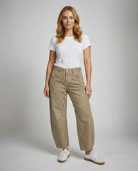 Harlow Comfortable Jeans in Beige