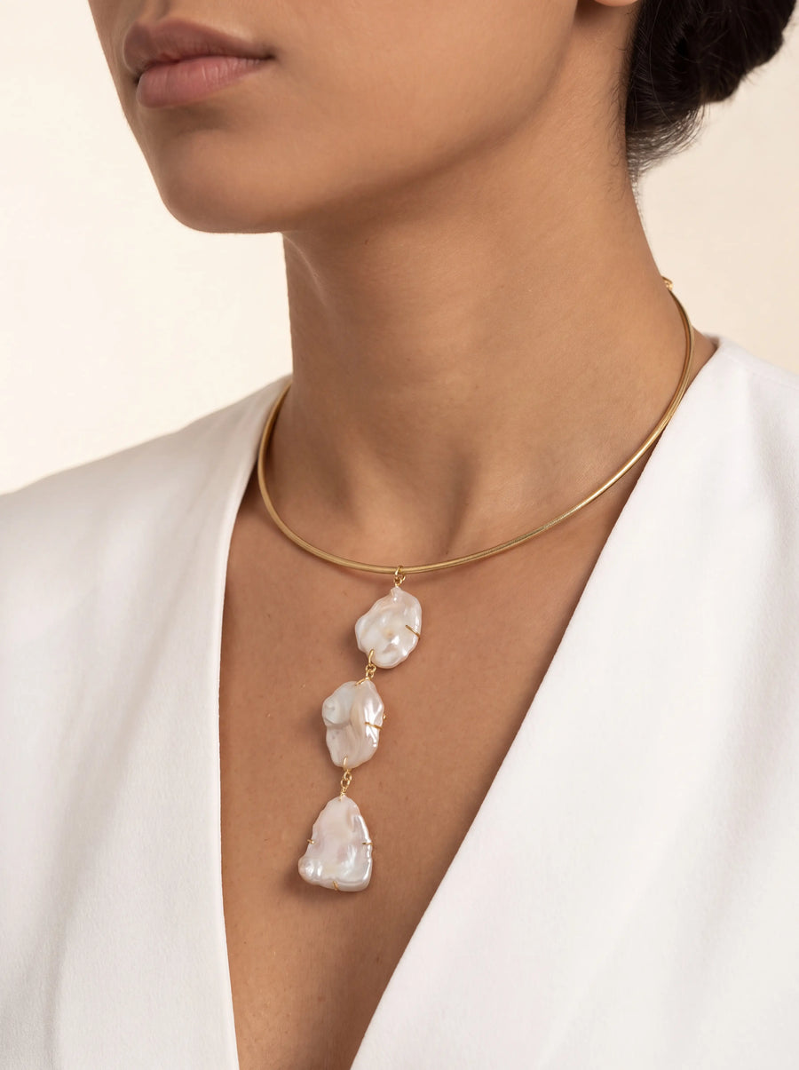 Women's Gold Baroque Pearl Dangle Choker