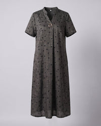 Ilse Relaxed Midi Dress with Side Pockets and Pockets in Charcoal