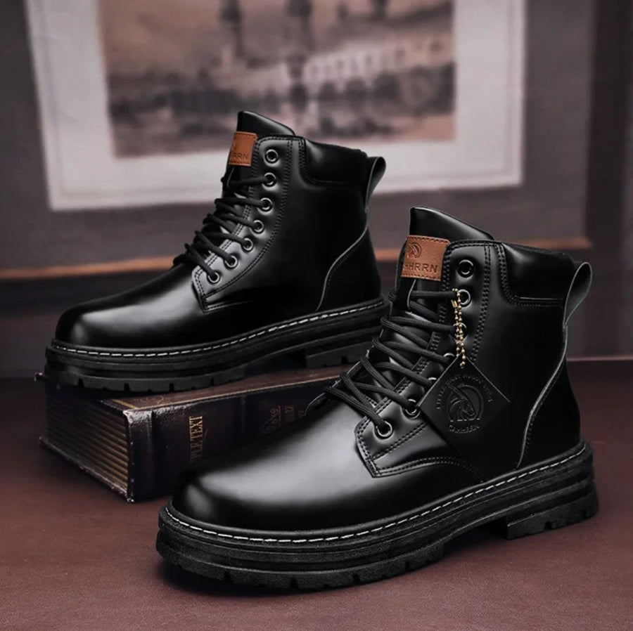 Imre Comfortable Boots in Black