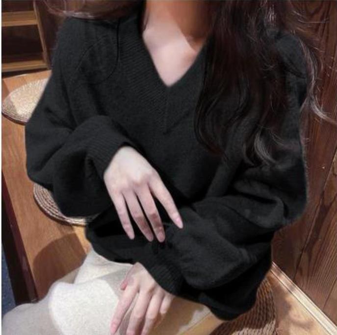 Isabeau Knit Sweater with V-Neck in Black