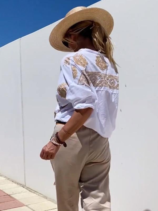 Isabeau Relaxed Linen Shirt with Long Sleeve and Button Front