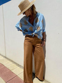 Isabeau Relaxed Linen Shirt with Long Sleeve and Button Front