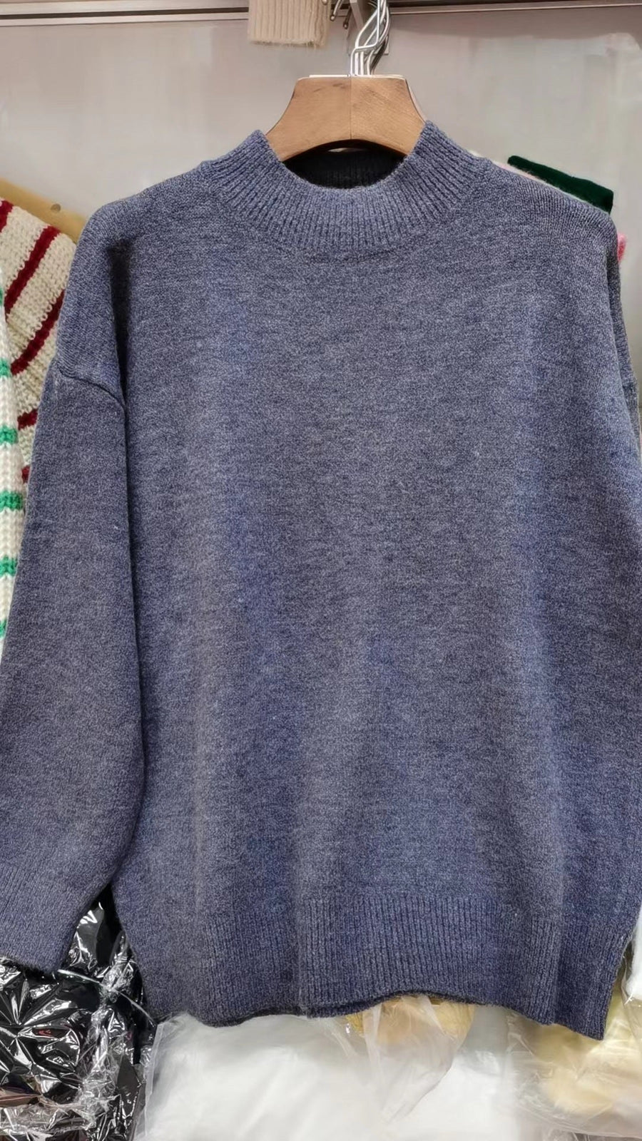 Ivy Casual Knit Sweater with Crew Neck in Blue Grey