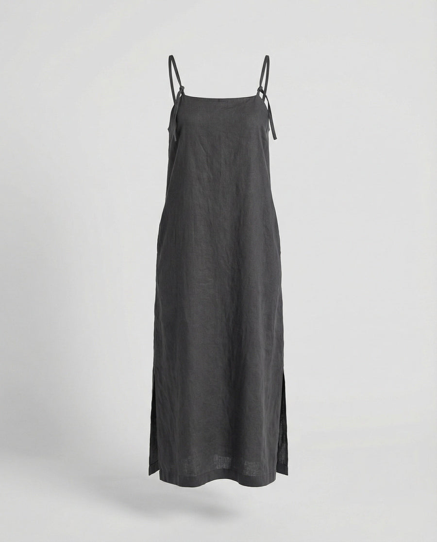 Jana Airy Linen Dress with Pockets in Black