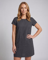 Jasmine Linen Blend Dress with Crew Neck and Pockets