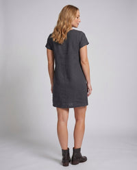 Jasmine Linen Blend Dress with Crew Neck and Pockets