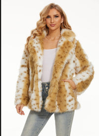 Jessa Elegant Jacket in Yellow